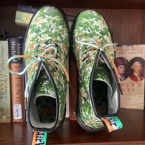 Rare! Dr Martens Limited Edition St Patrick’s Day Shamrock 1460 Boots W 10 | M 9 - Picture 7 of 15